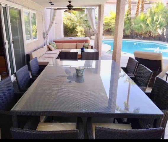 Urban Las Vegas Colonial In The Heart Of Vegas Villa Luaran gambar