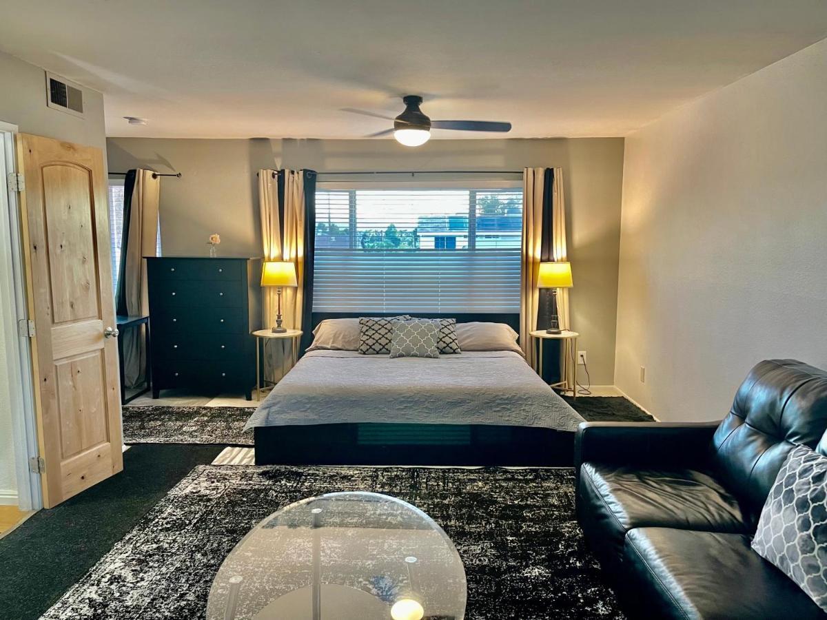Urban Las Vegas Colonial In The Heart Of Vegas Villa Luaran gambar